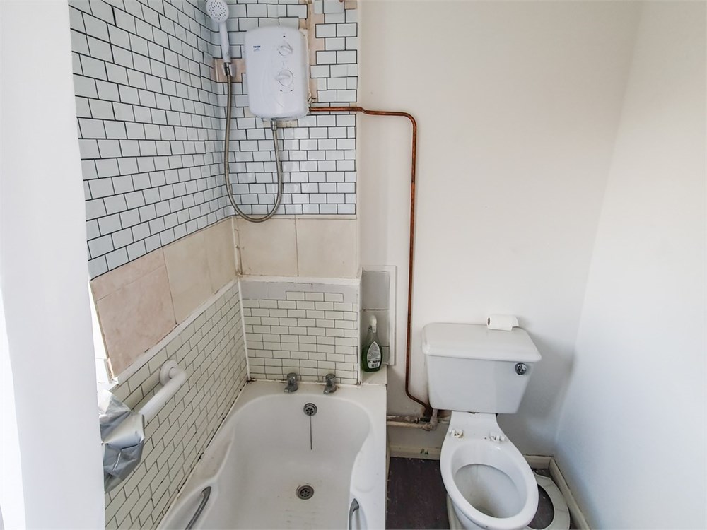 39 Chinook, Highwoods, Essex CO4 9RN