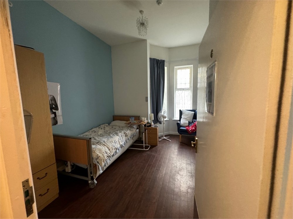 Delph House, 40 Upper Golf Links Road, Poole, BH18 8BY