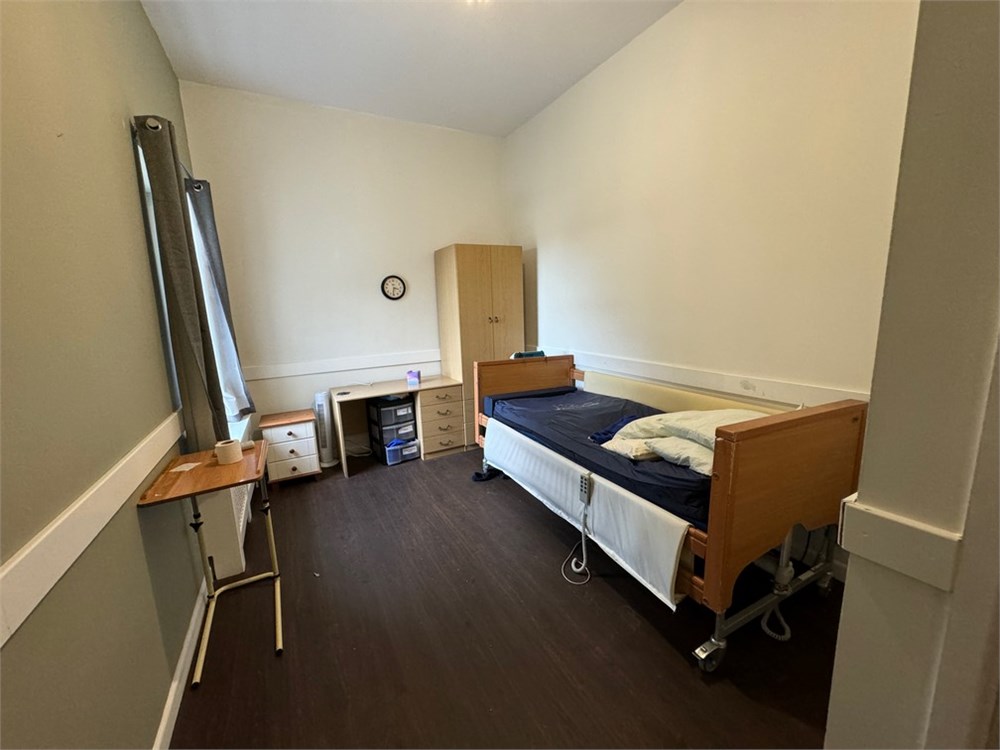 Delph House, 40 Upper Golf Links Road, Poole, BH18 8BY