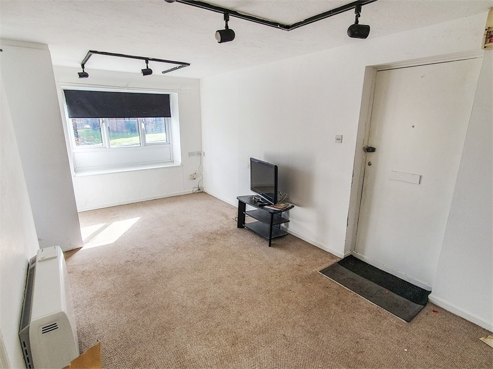 39 Chinook, Highwoods, Essex CO4 9RN