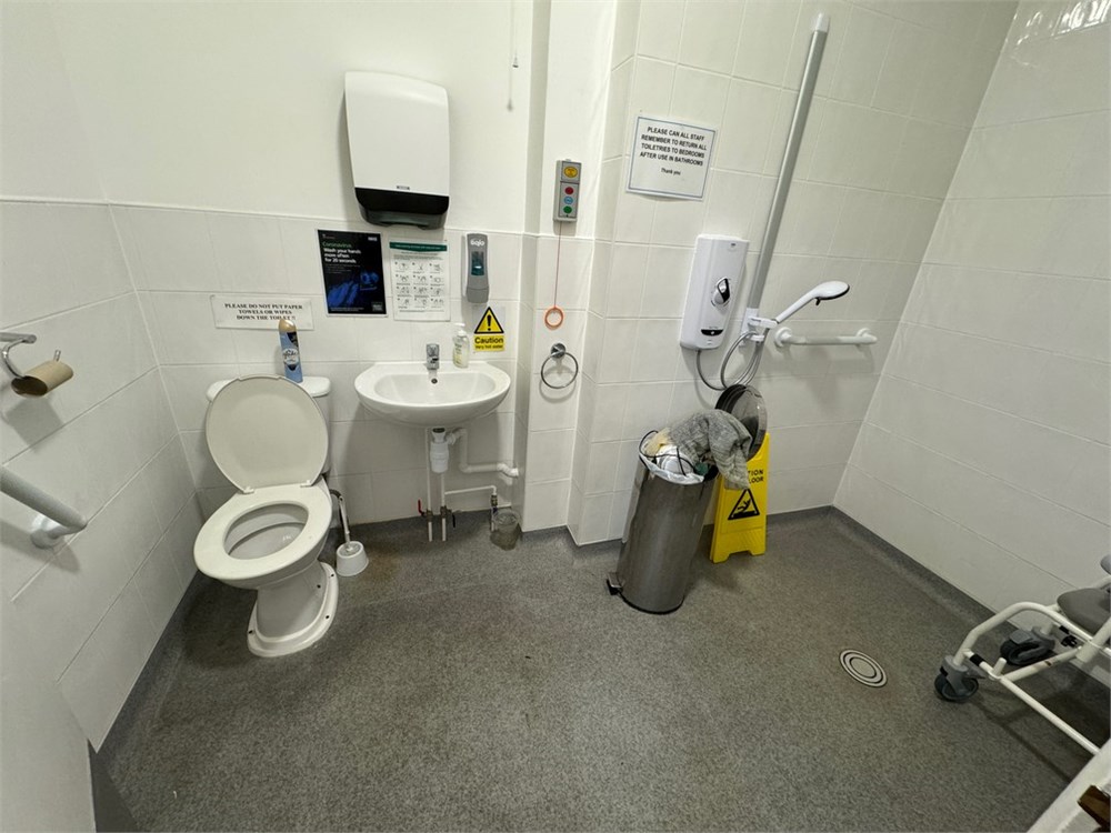 Delph House, 40 Upper Golf Links Road, Poole, BH18 8BY