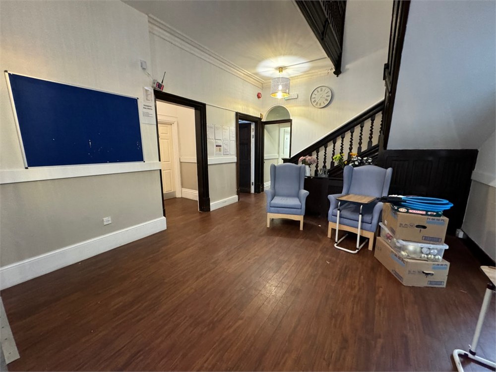 Delph House, 40 Upper Golf Links Road, Poole, BH18 8BY