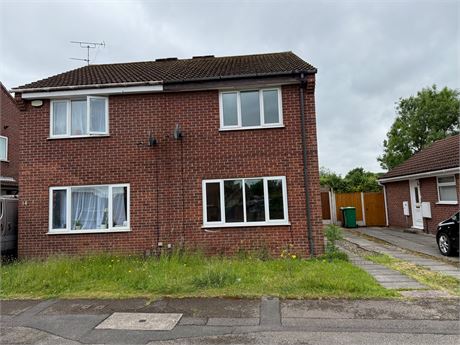 12 Sankey Drive, Nottingham, NG6 7DT