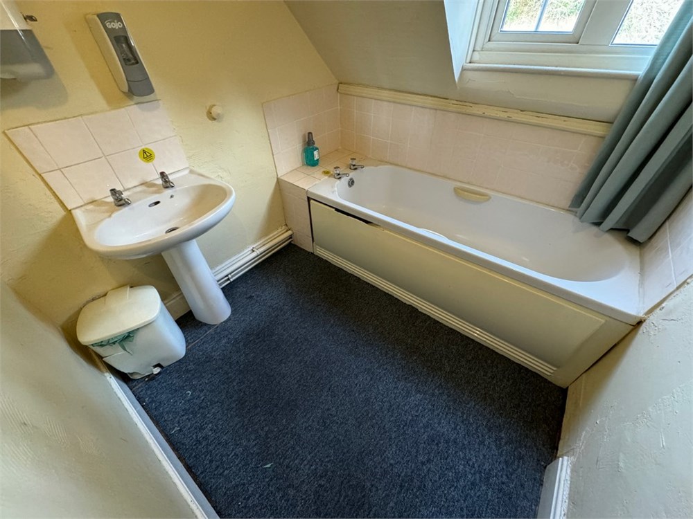 Delph House, 40 Upper Golf Links Road, Poole, BH18 8BY