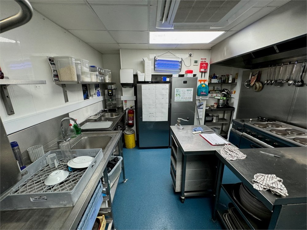 Delph House, 40 Upper Golf Links Road, Poole, BH18 8BY