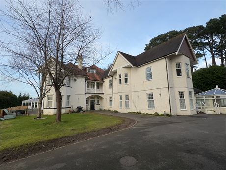 Delph House, 40 Upper Golf Links Road, Poole, BH18 8BY