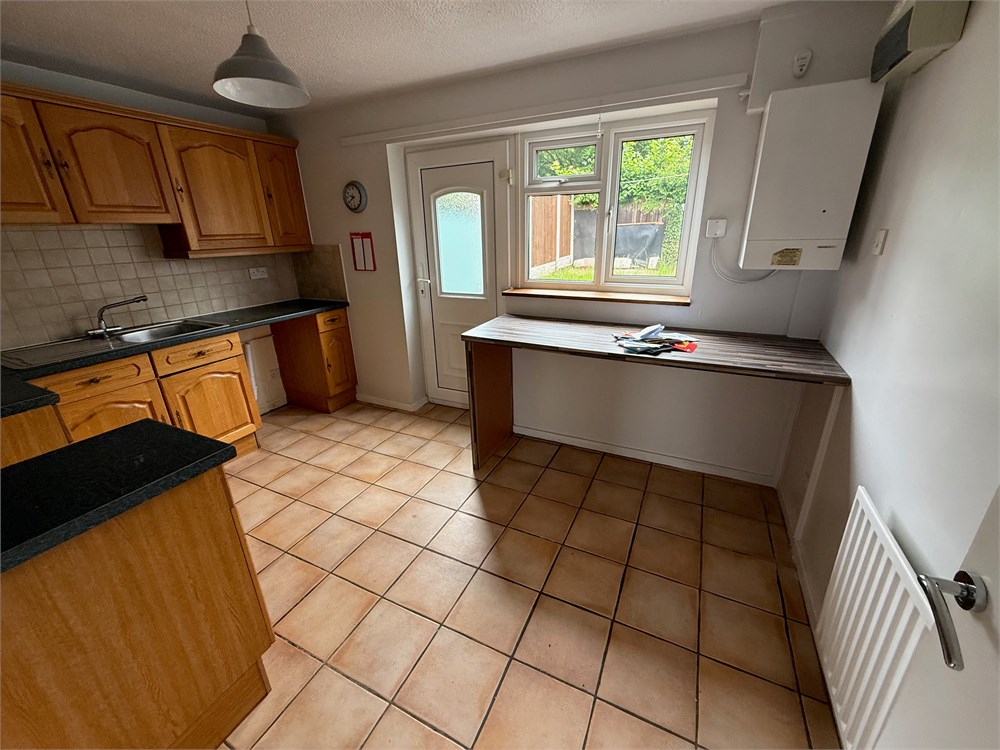 12 Sankey Drive, Nottingham, NG6 7DT