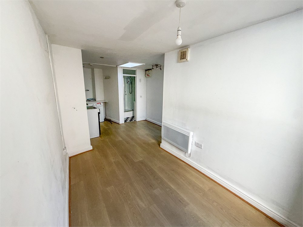 Ground Floor Flat, 20a Kensington Park, Bristol BS5 0NU