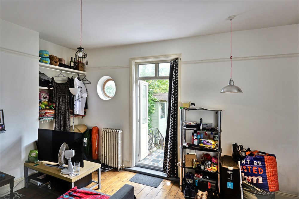 Flat 1, Clare House, PO5 1JL