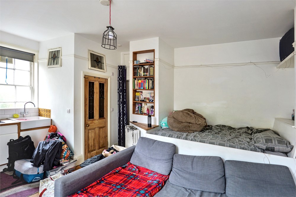 Flat 1, Clare House, PO5 1JL